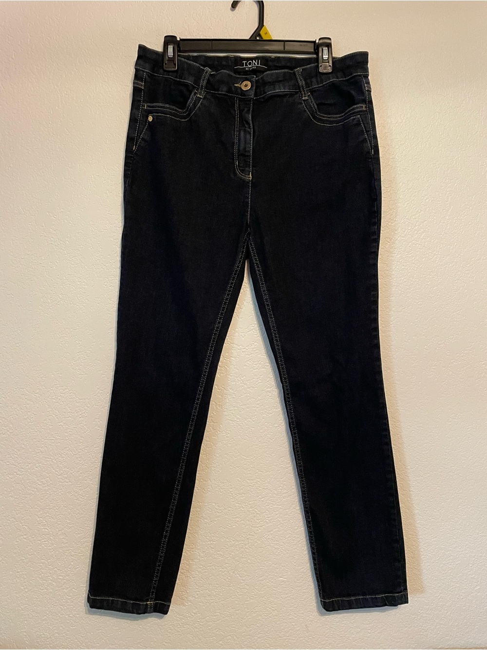 Toni- Be Loved dark blue high waisted Straight Leg Women’s Jeans